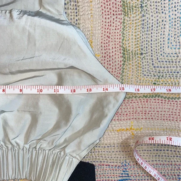 Shakuhachi White and Black Crop Top - Picture 7 of 11